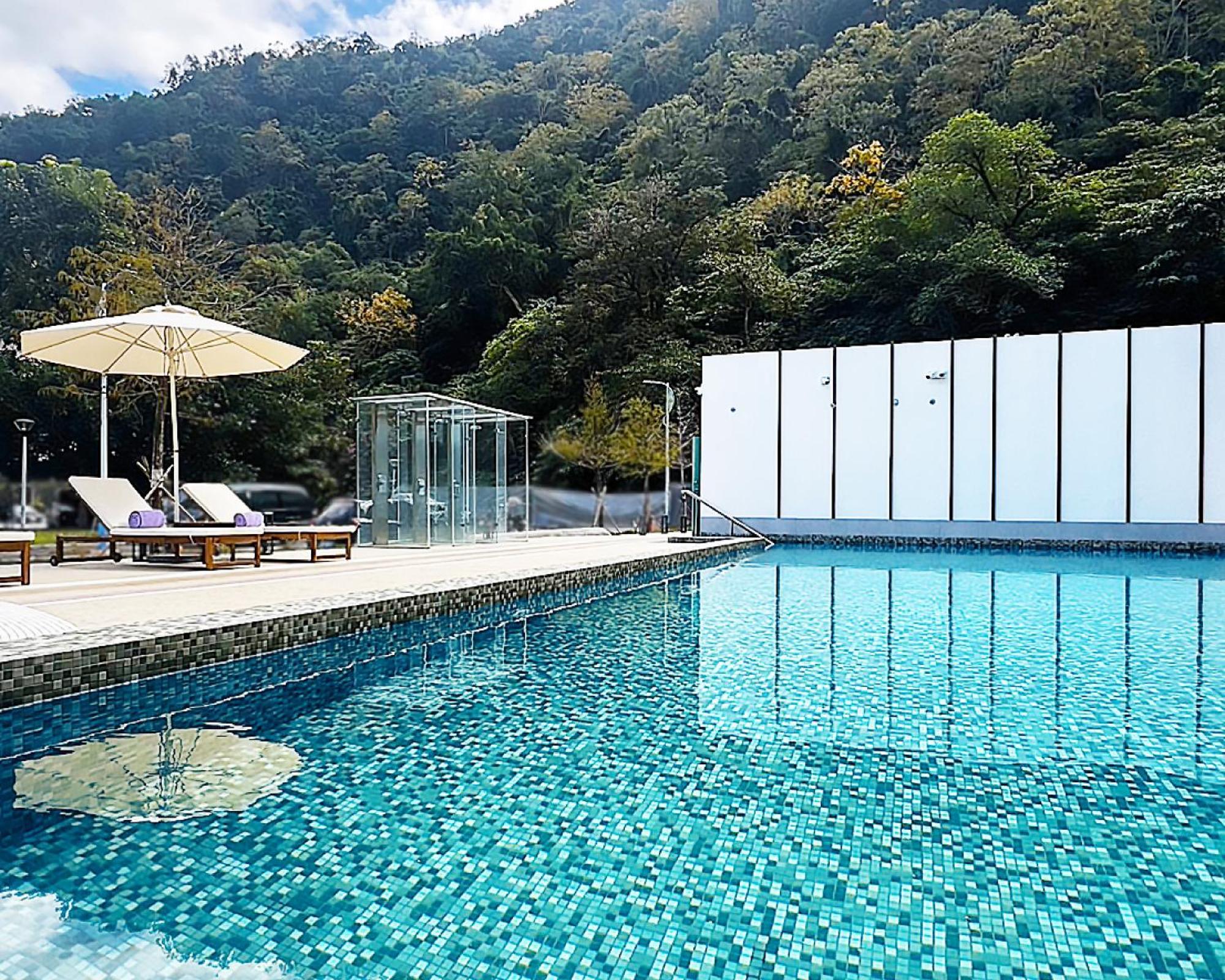 Chihpen Century Hotel Wenquan Exterior foto The swimming pool at the resort