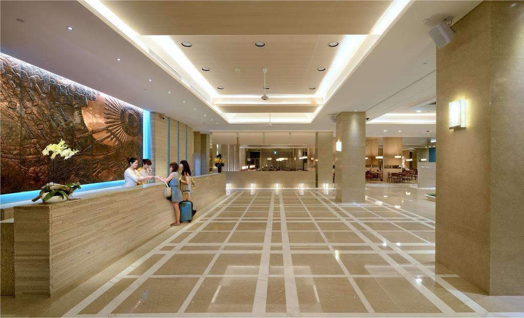 Chihpen Century Hotel Wenquan Exterior foto Lobby